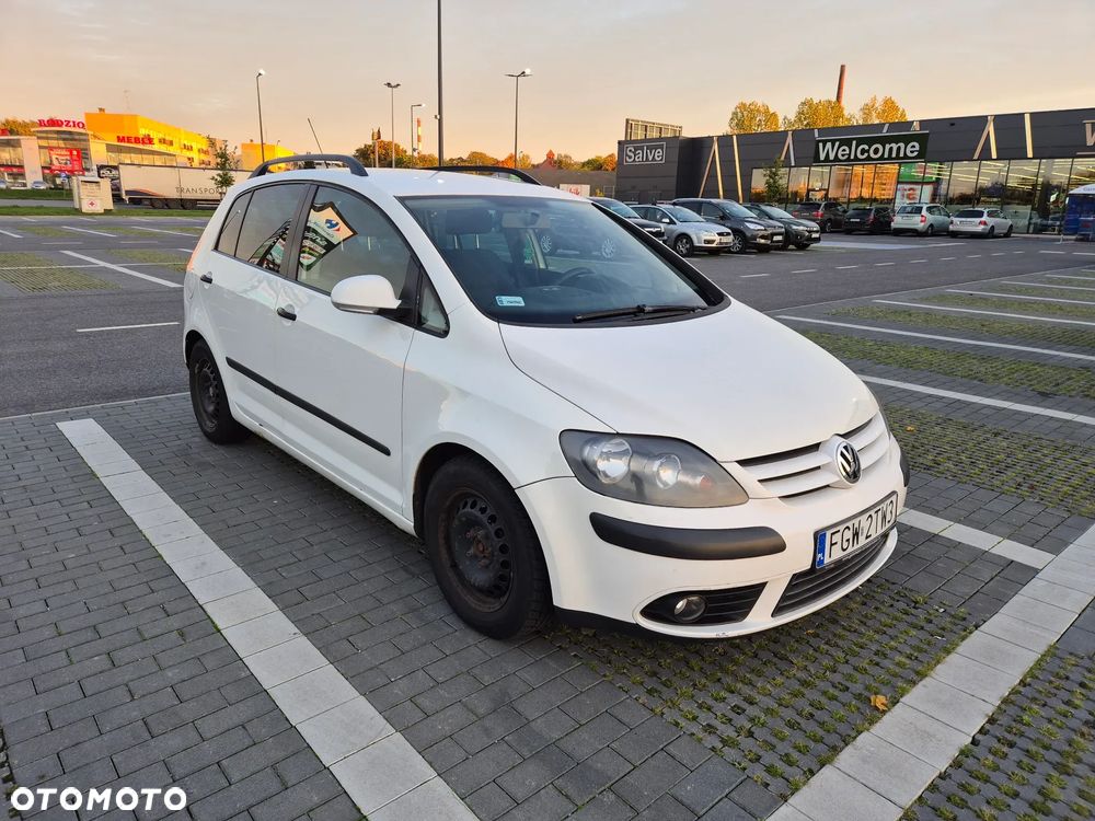 Volkswagen Golf Plus 1.9 TDI DSG Trendline - 5