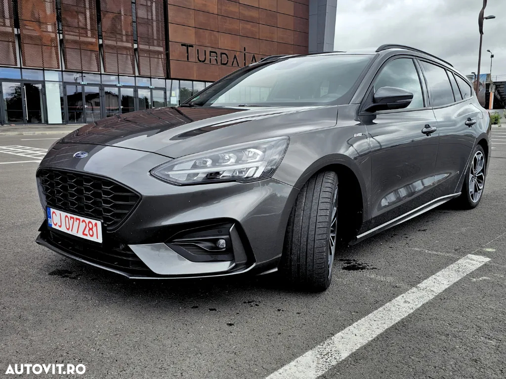 Ford Focus Turnier 1.5 EcoBlue Start-Stopp-System Aut. ST-LINE - 2