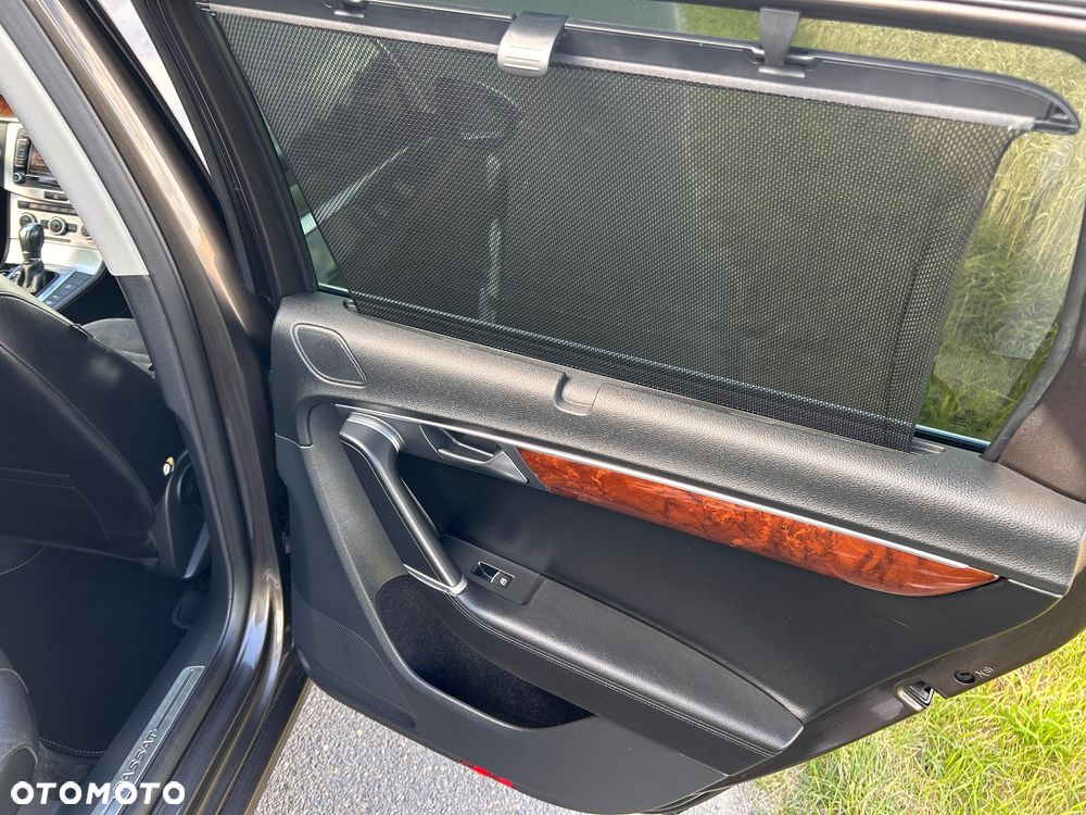 Volkswagen Passat 2.0 TDI DPF DSG Comfortline - 26