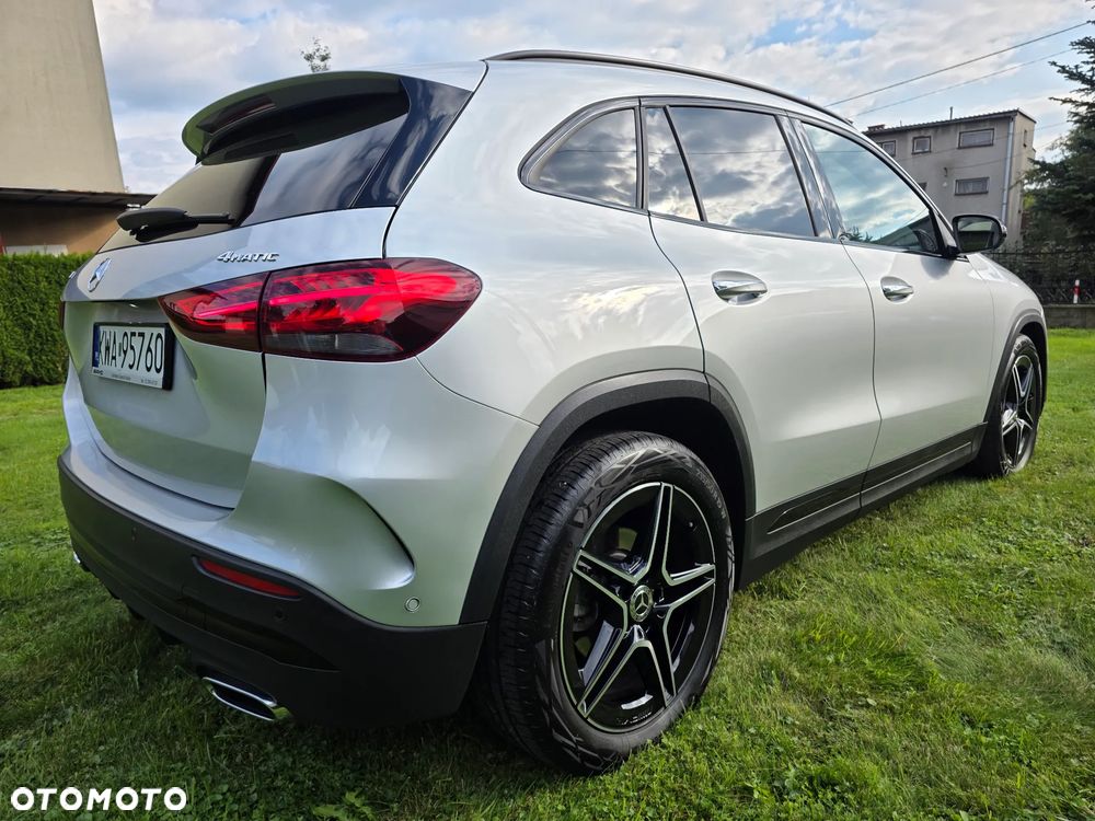 Mercedes-Benz GLA 200 d 4-Matic AMG Line 8G-DCT - 14