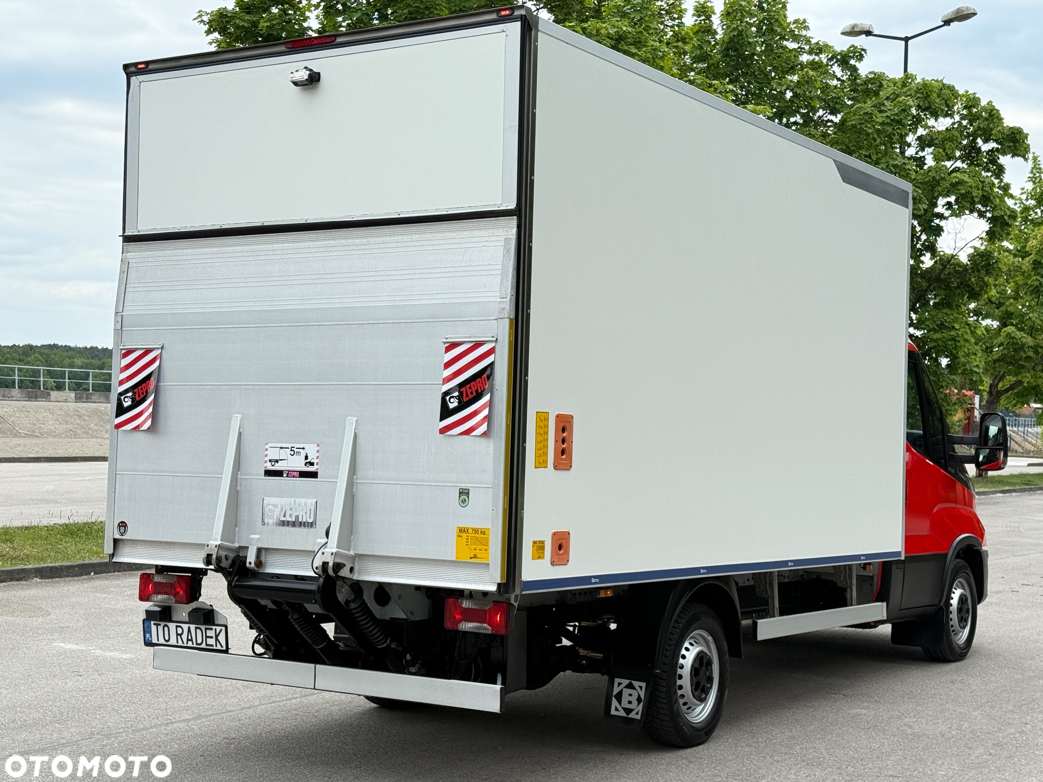 Iveco DAILY 35-160 160KM Hi Matic *Resor+Poduszka* Full LED Kontener * Izoterma +Winda 750KG SUPER STAN!!! - 4