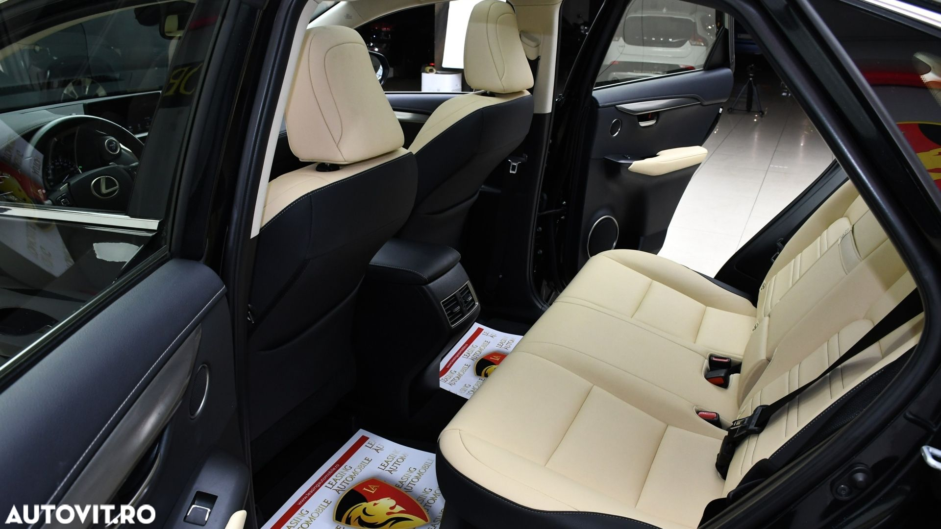 Lexus Seria NX 300h AWD Luxury - 12