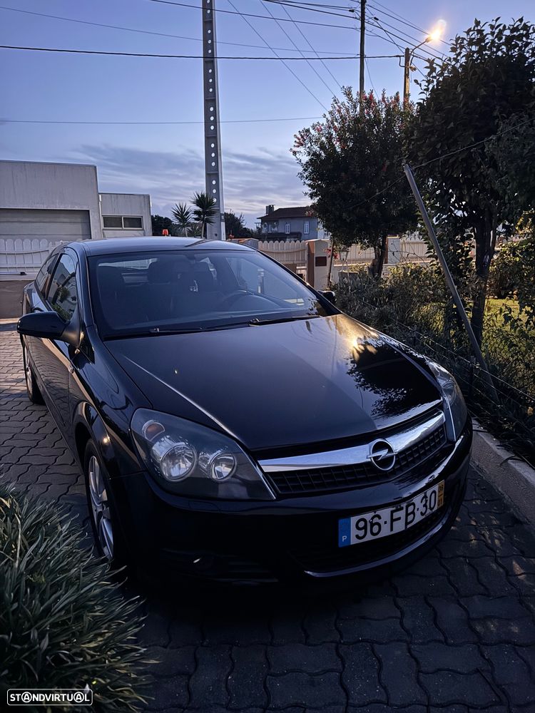 Opel Astra GTC 1.7 CDTi - 3