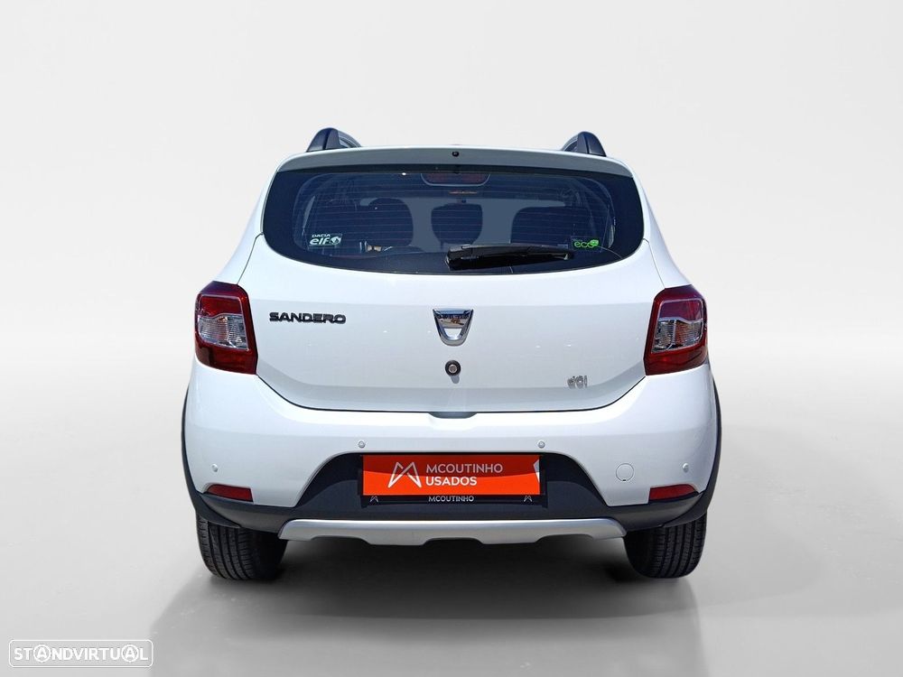 Dacia Sandero 1.5 dCi Stepway — fotografia 4