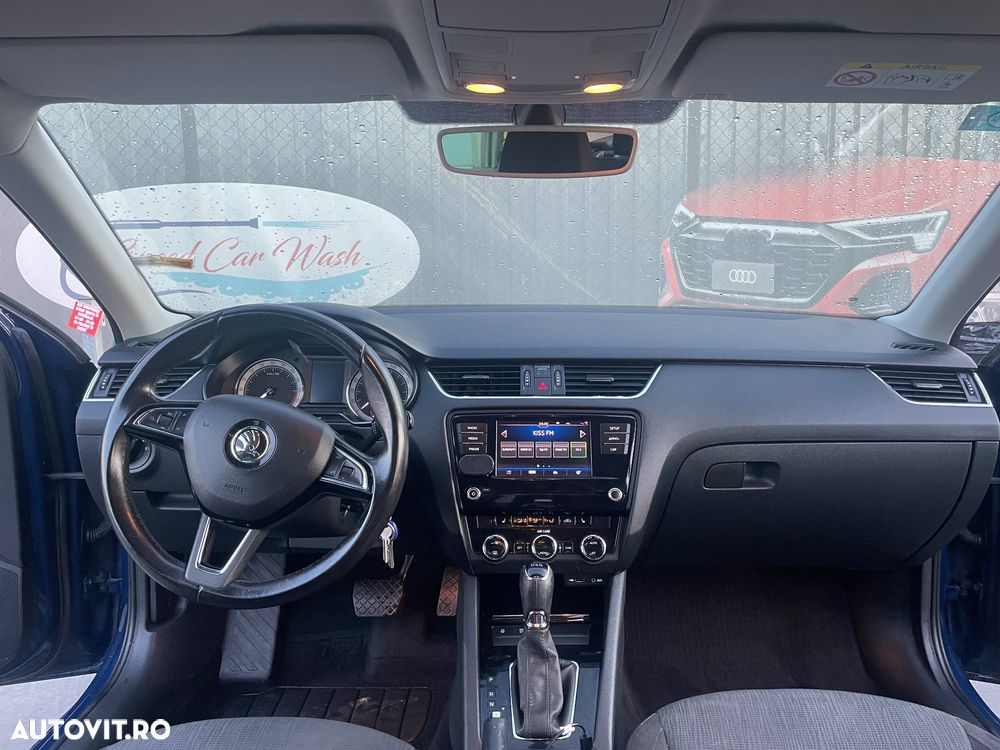 Skoda Octavia 1.6 TDI DSG Style - 1