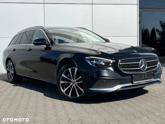Mercedes-Benz Klasa E 300 de Avantgarde - 6