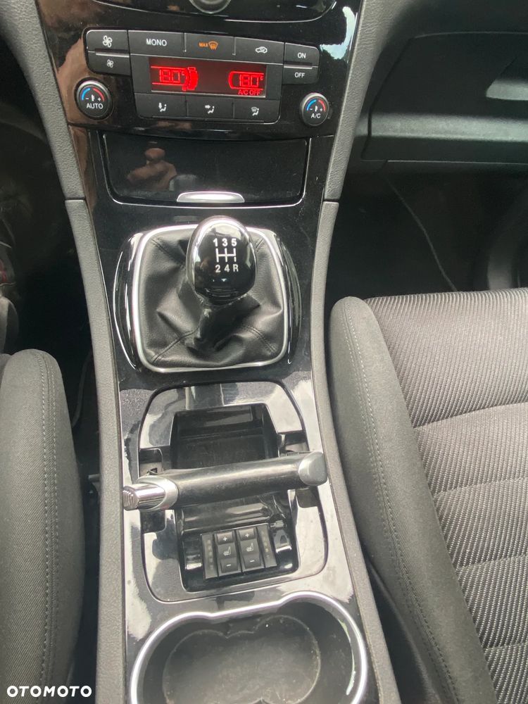 Ford S-Max 2.0 Titanium - 14