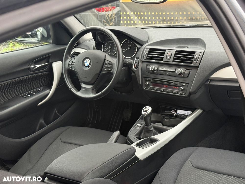 BMW Seria 1 116i - 17