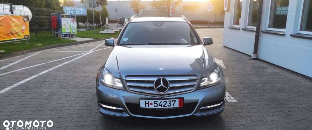Mercedes-Benz Klasa C 200 CDI BlueEff Avantgarde - 22