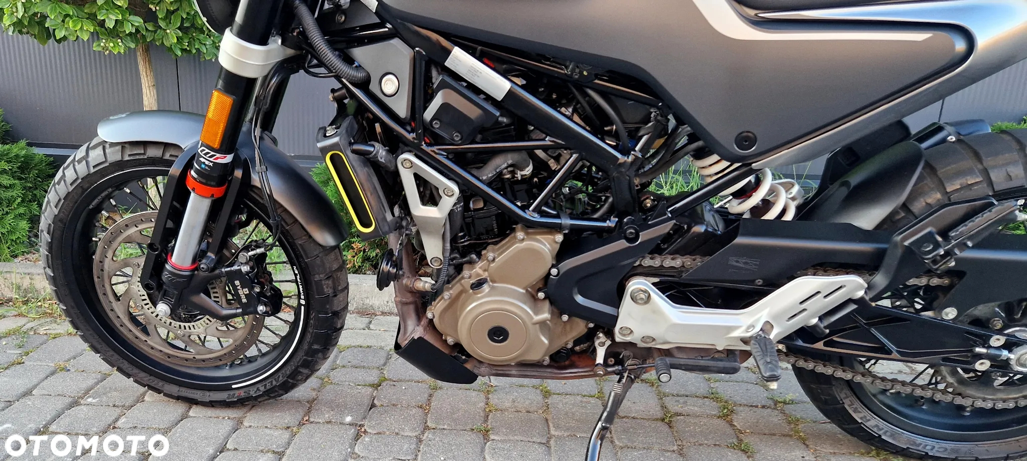 Husqvarna Svartpilen - 27