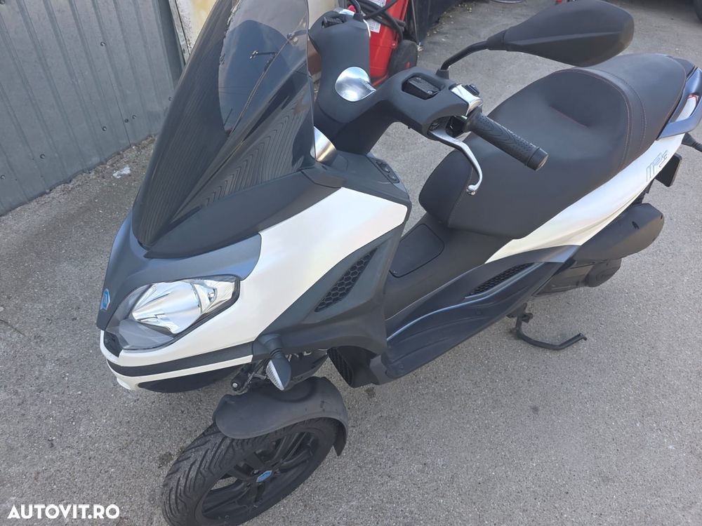 Piaggio MP3 350 Sport - 4