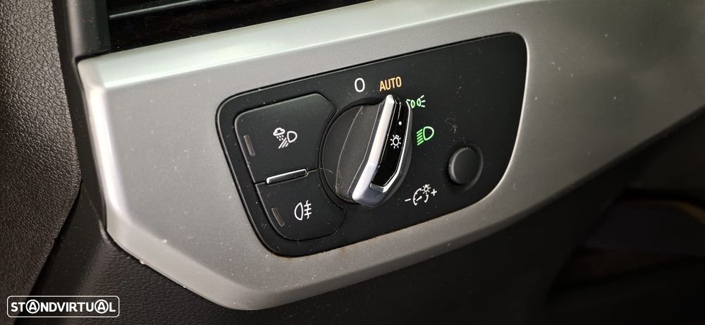 Audi A4 Avant 2.0 TDI S-line - 19
