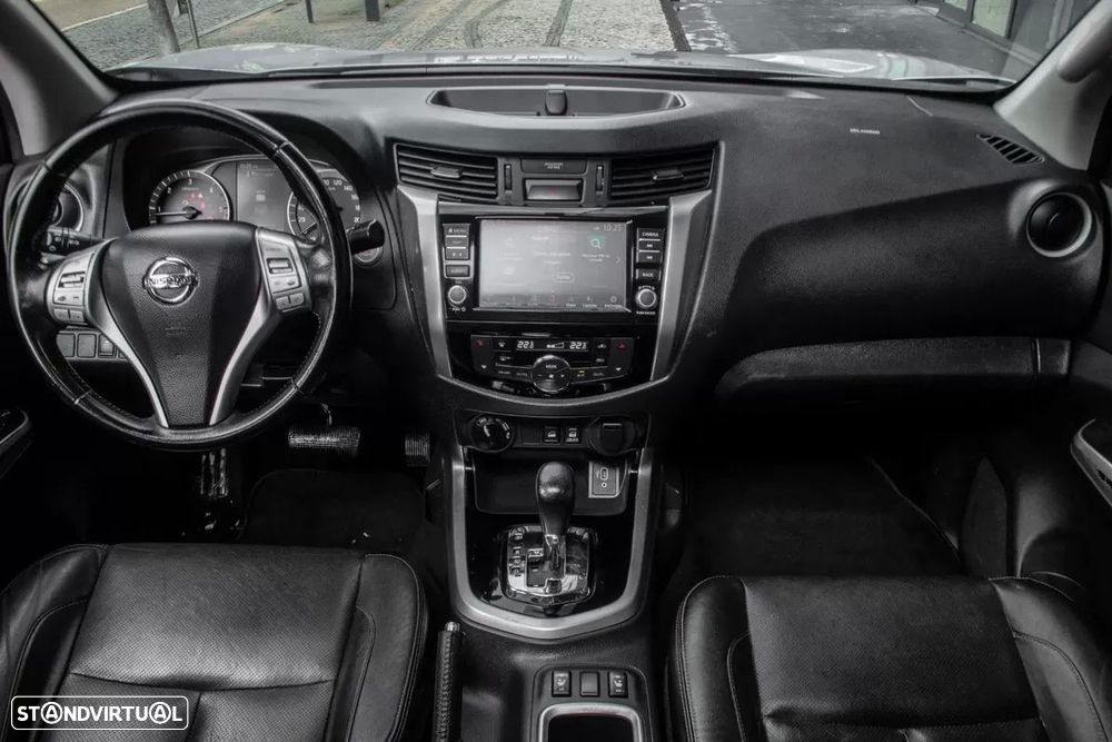 Nissan Navara 2.3 dCi CD 4WD Tekna Auto - 39