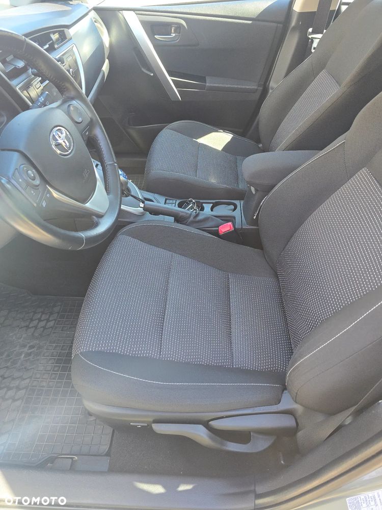 Toyota Auris - 29