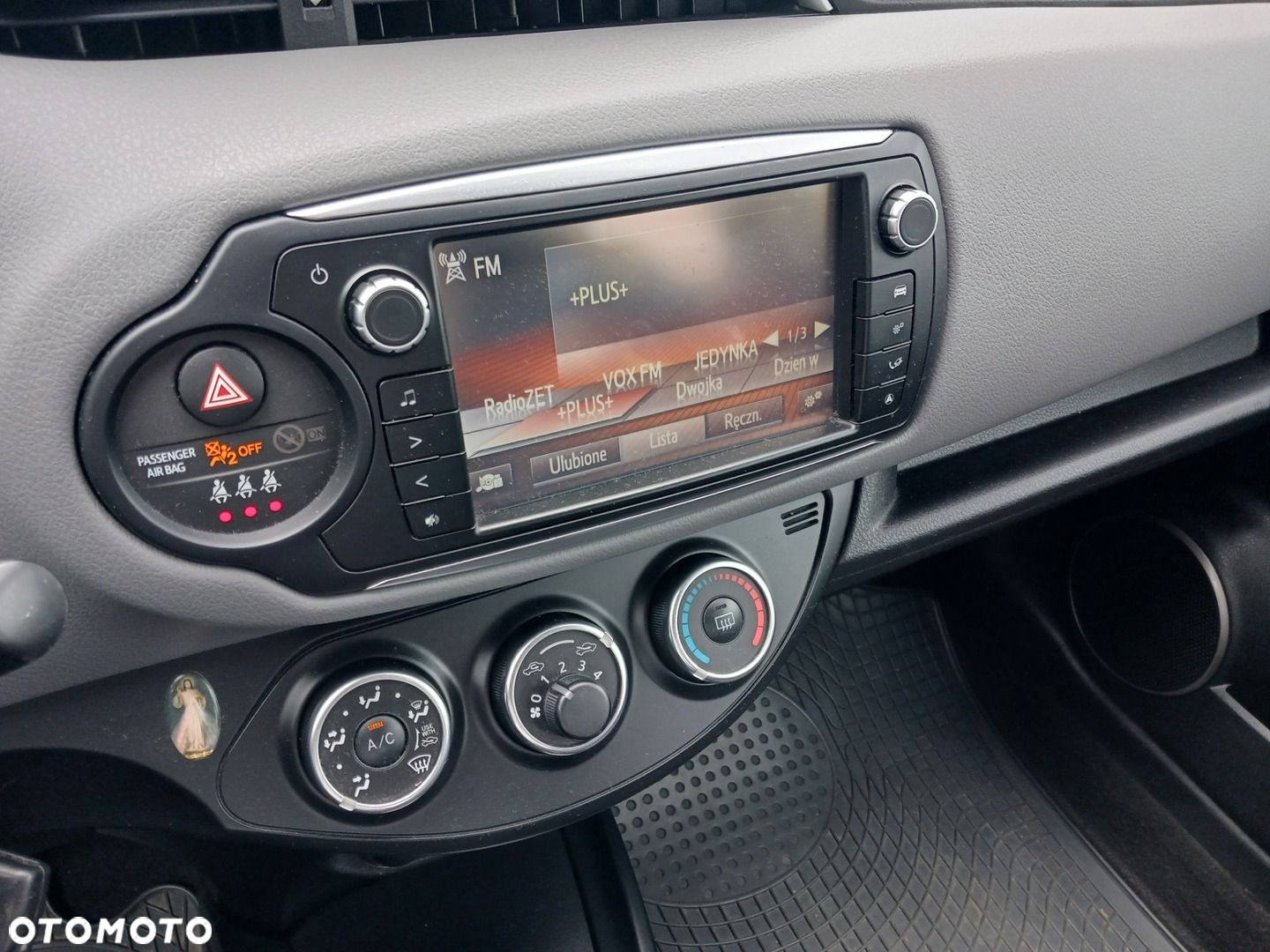 Toyota Yaris - 15