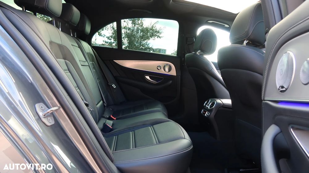Mercedes-Benz E 43 AMG 4MATIC Aut. - 17