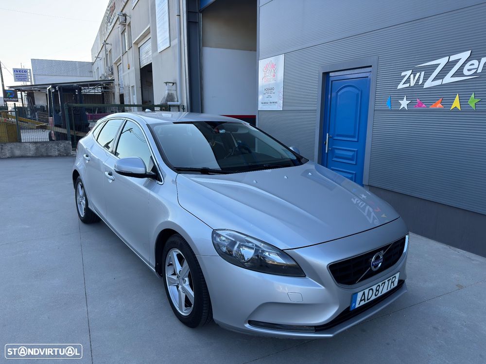 Volvo V40 D2 Kinetic - 3