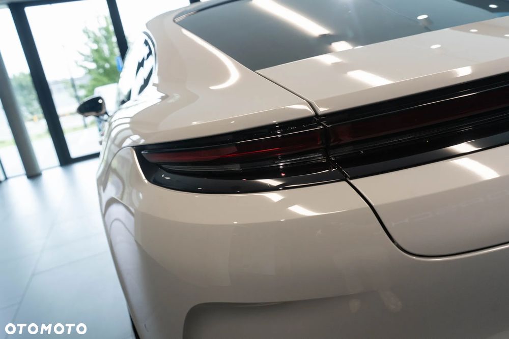 Porsche Panamera - 36