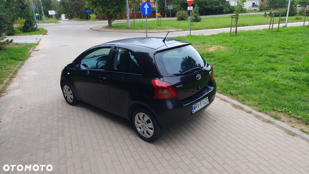 Toyota Yaris 1.4 D-4D Sol - 3