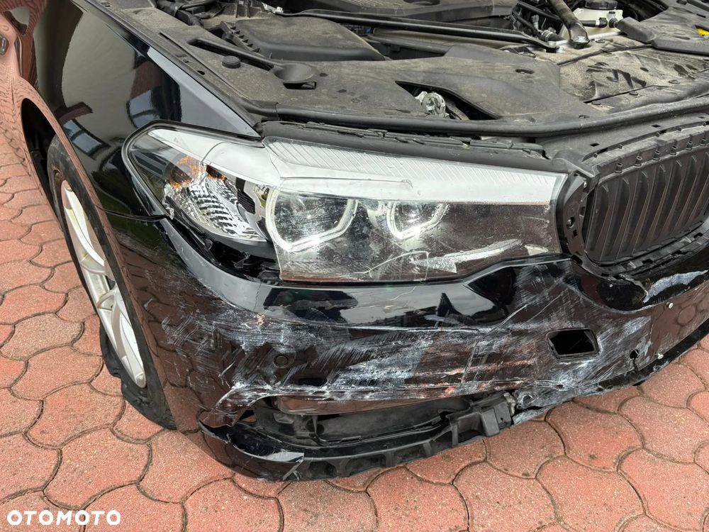 BMW Seria 5 525d Sport Line - 18