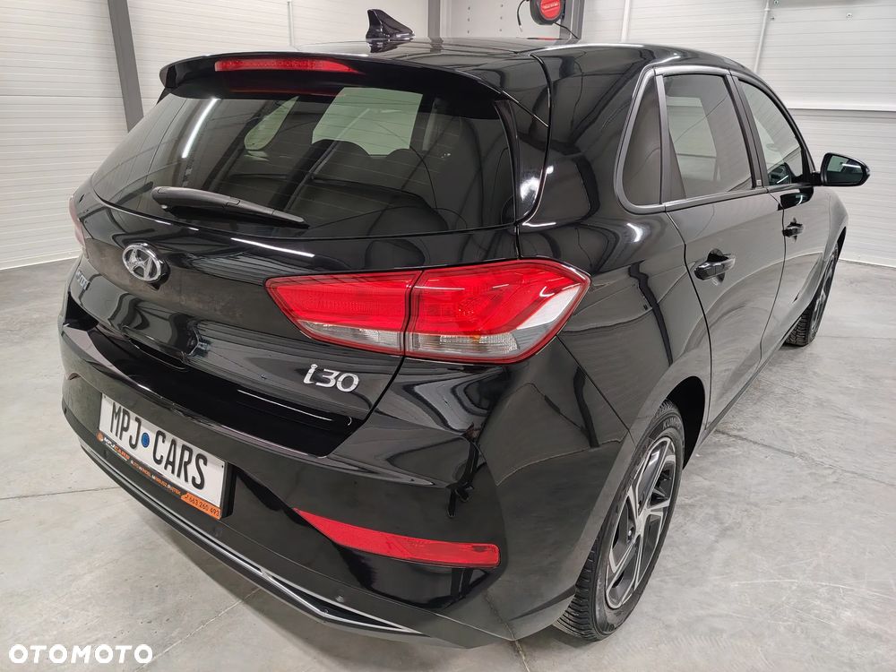 Hyundai i30 1.5 DPI Modern - 12