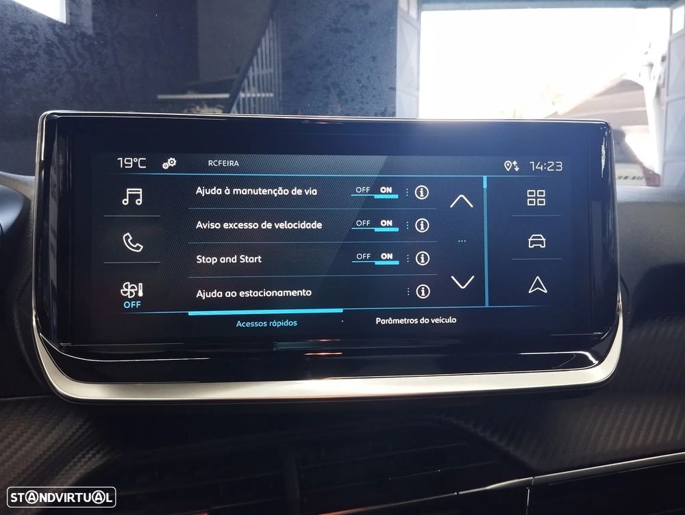Peugeot 2008 1.2 PureTech Style - 27