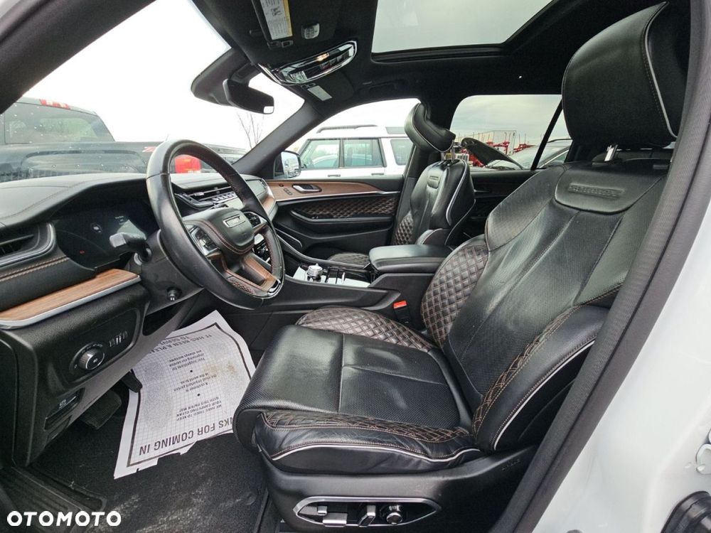 Jeep Grand Cherokee - 9