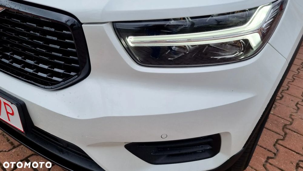 Volvo XC 40 D3 SCR R-Design - 11