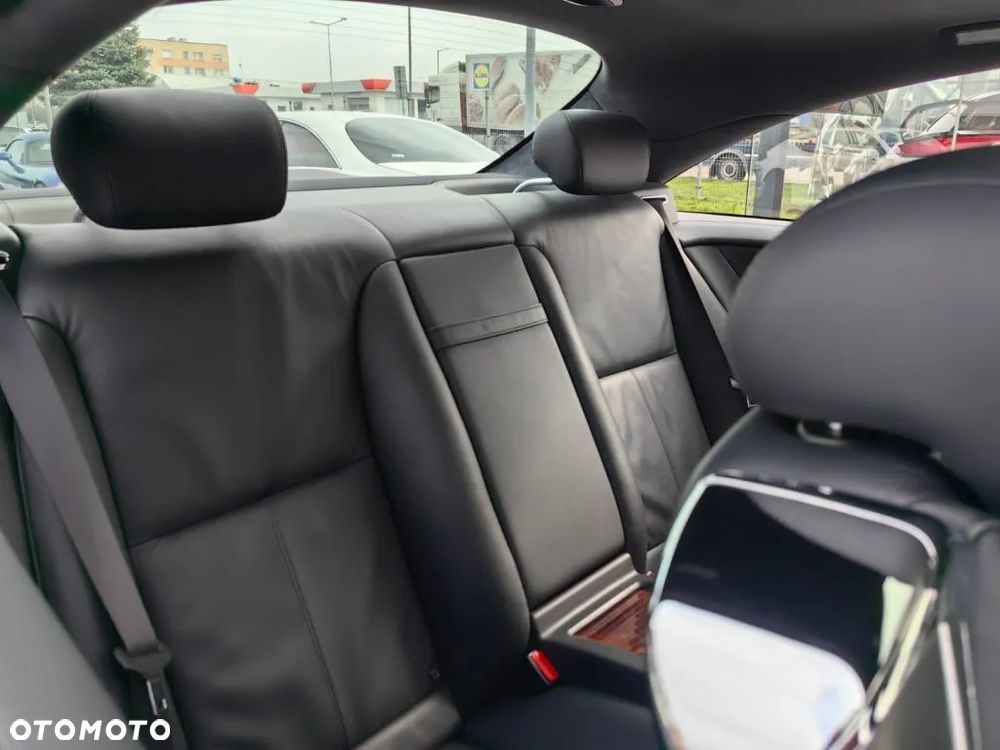 Mercedes-Benz CL 500 4-Matic BlueEff - 28