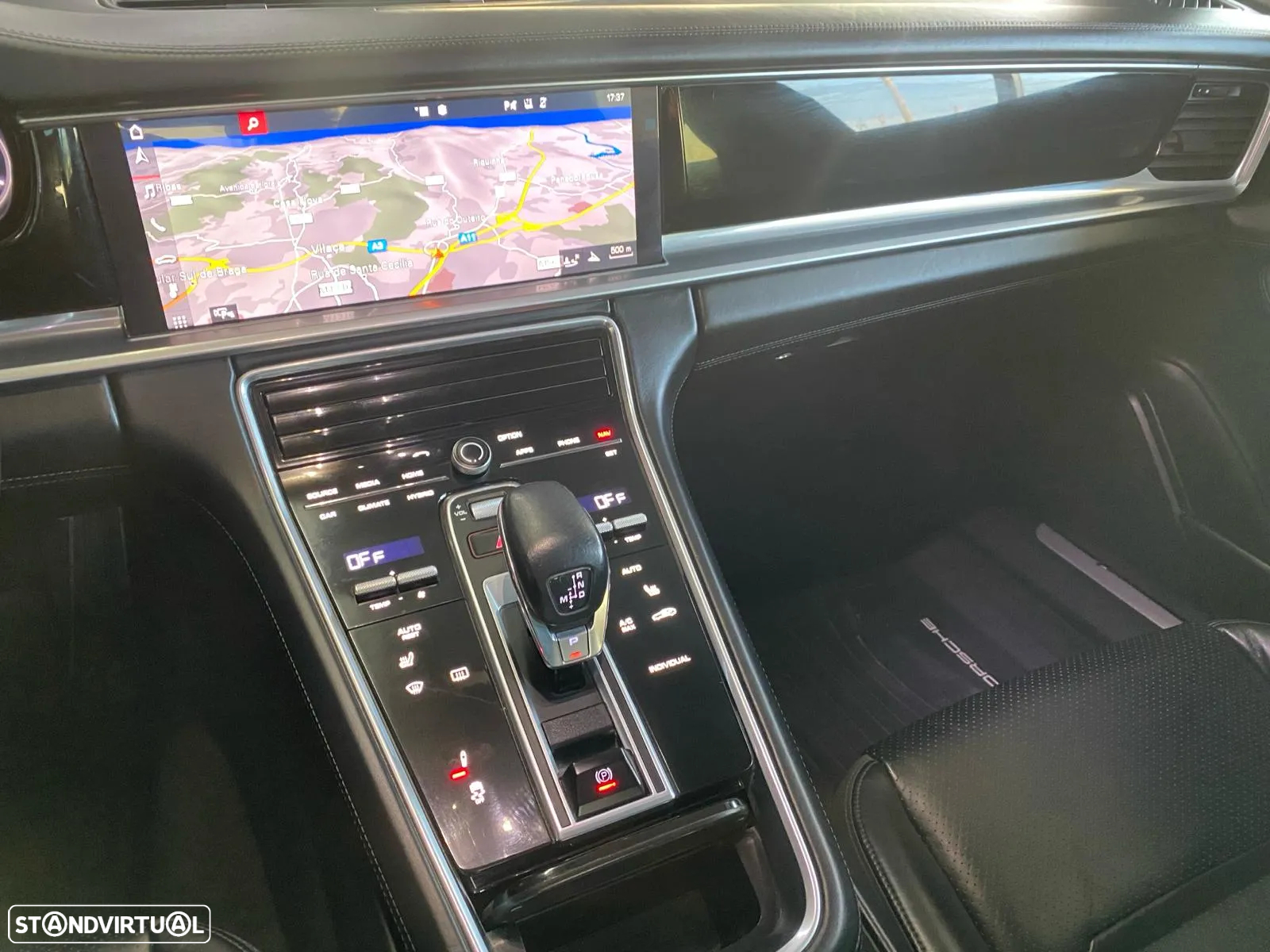 Porsche Panamera 4 E-Hybrid 10 Years Edition - 49