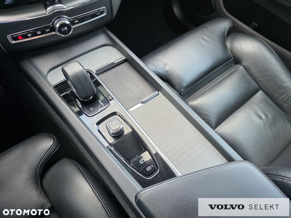 Volvo XC 60 - 33
