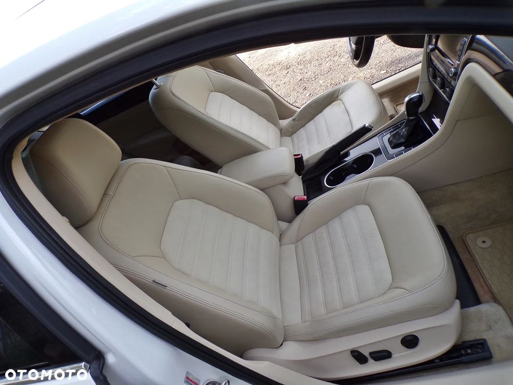 Volkswagen Passat 2.0 TDI SCR Highline DSG - 24