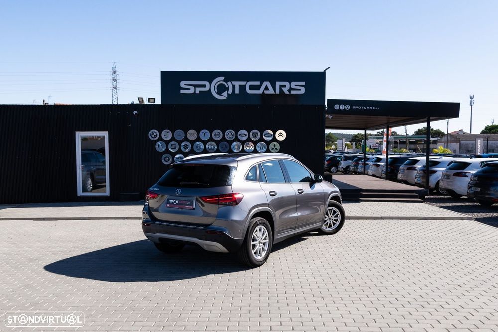 Mercedes-Benz GLA 180 d — fotografia 7