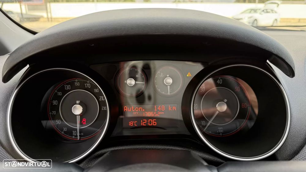 Fiat Punto 1.3 M-Jet Lounge Start&Stop - 20