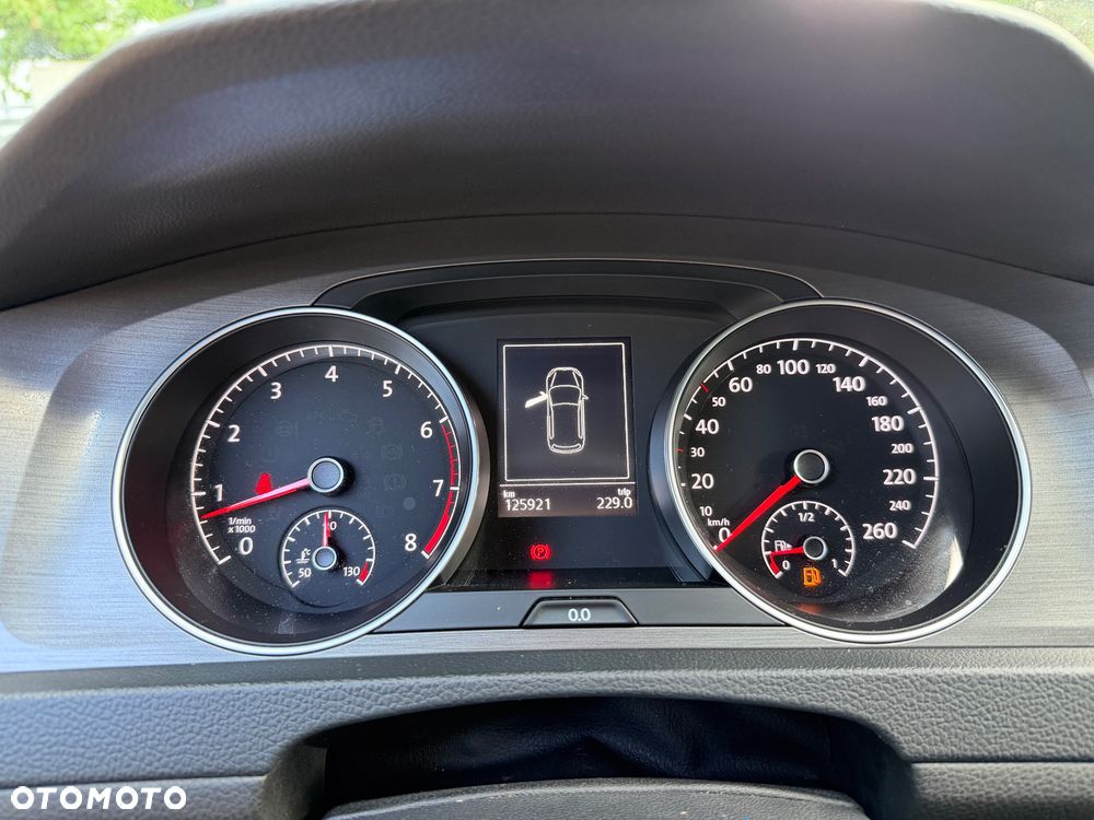 Volkswagen Golf - 20
