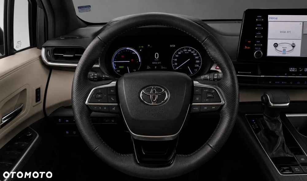 Toyota Sienna - 8