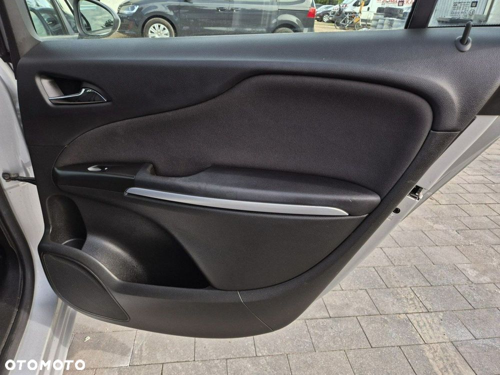 Opel Zafira 1.4 T Cosmo - 14