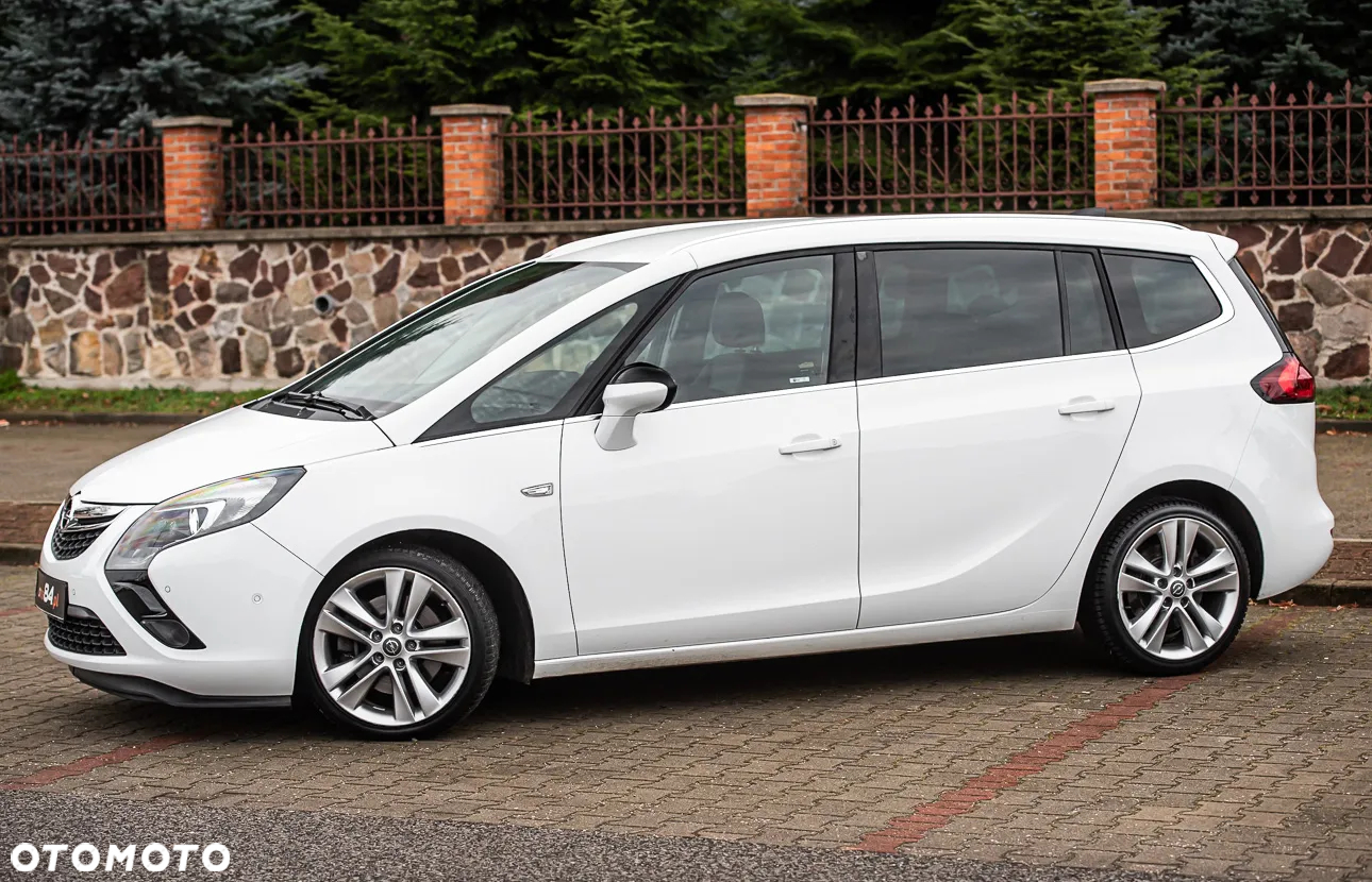 Opel Zafira - 15