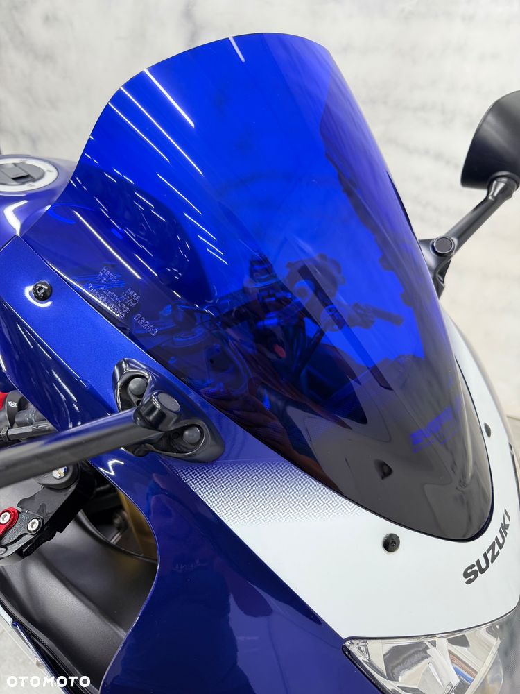Suzuki GSX-R - 22
