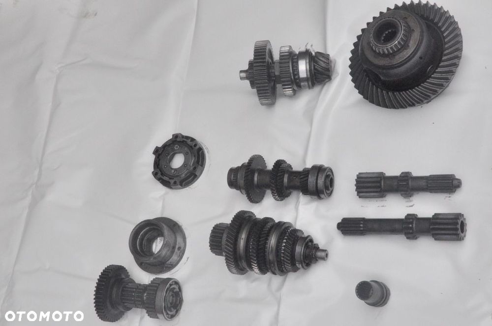 TARCZKI PRZESUWKA WIDEŁKI WAŁEK CASE JX 100 - 2