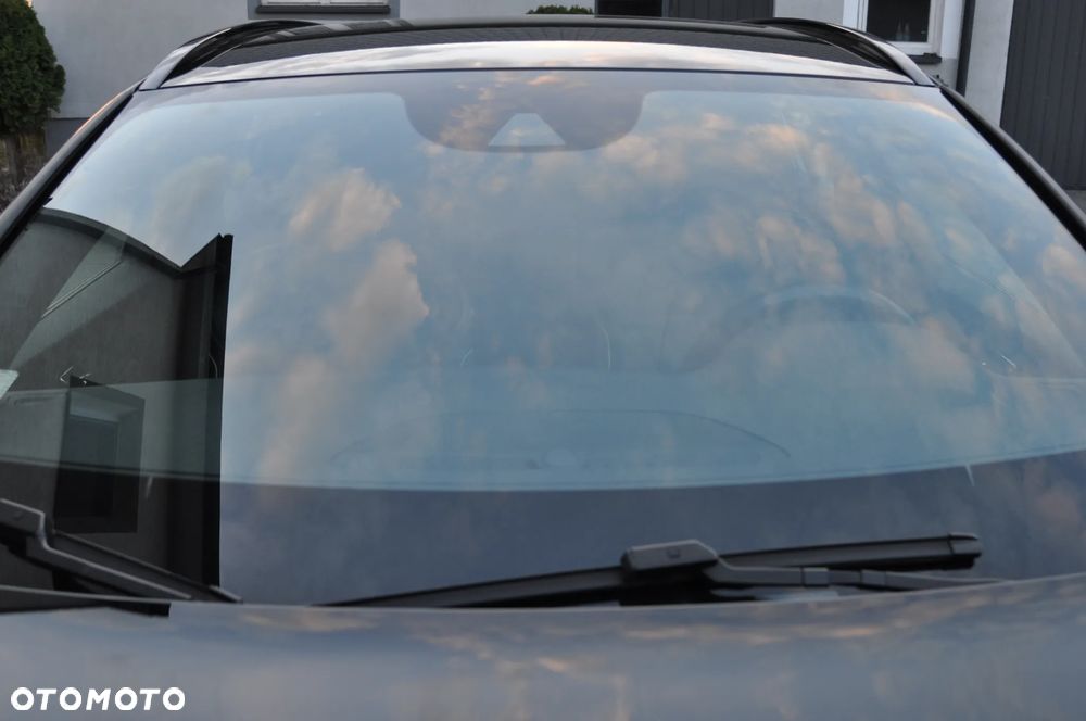 Volvo V60 D4 R-Design - 6