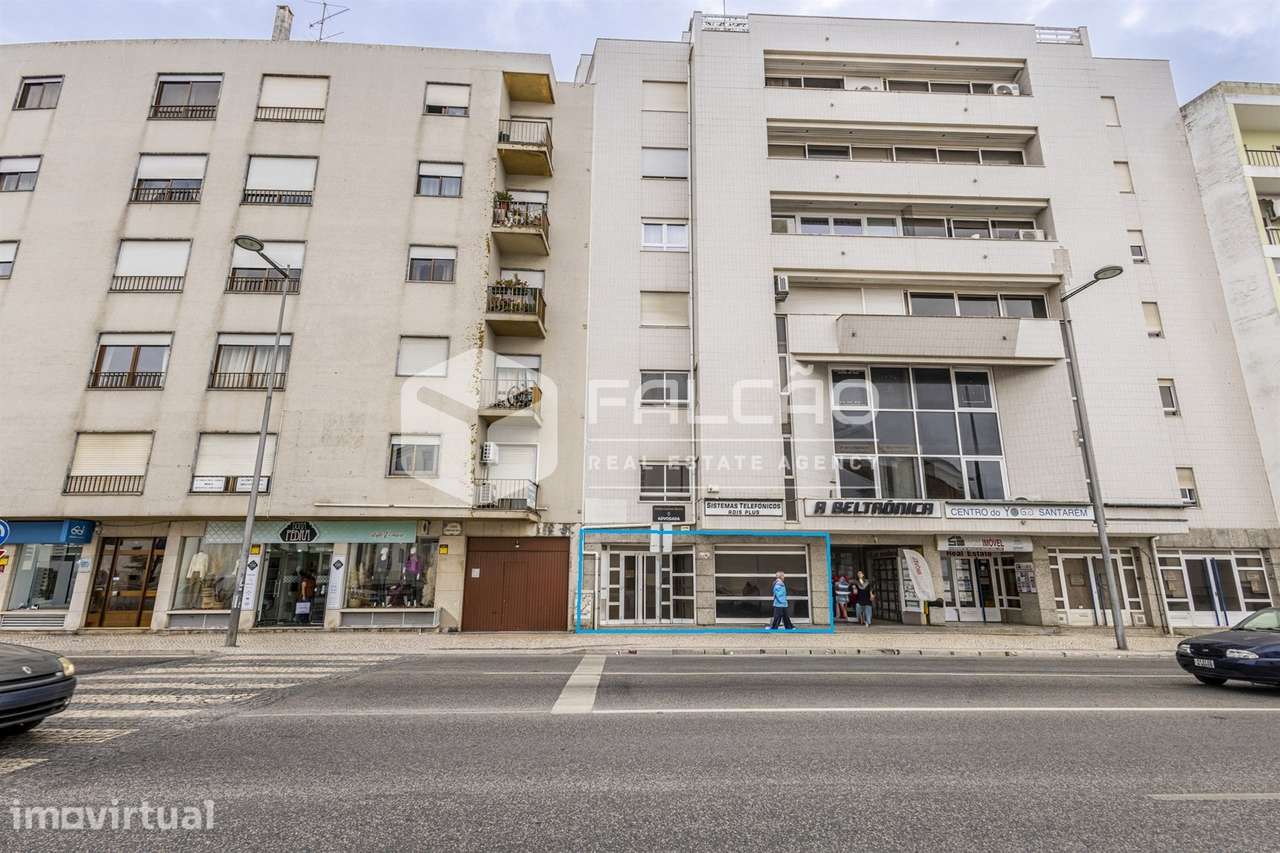 Loja T3 Arrendamento em Santarém (Marvila), Santa Iria da Ribeira de S - Grande imagem: 2/46