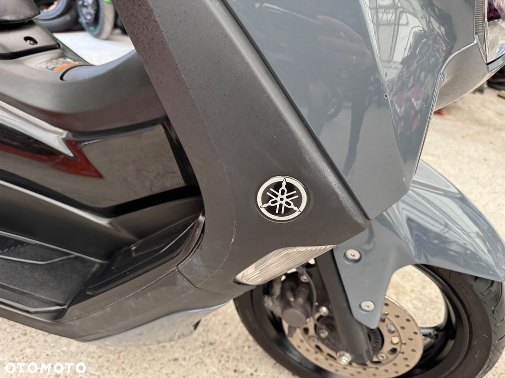 Yamaha NMAX - 9