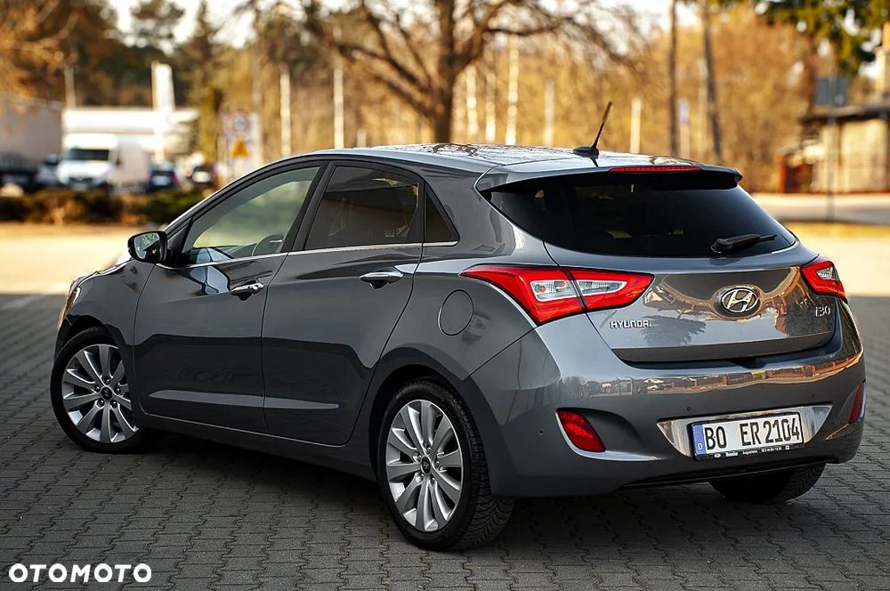 Hyundai i30 1.6 CRDi Premium - 11
