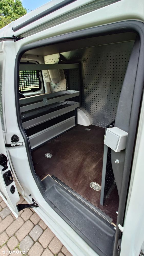 Volkswagen Caddy - 15