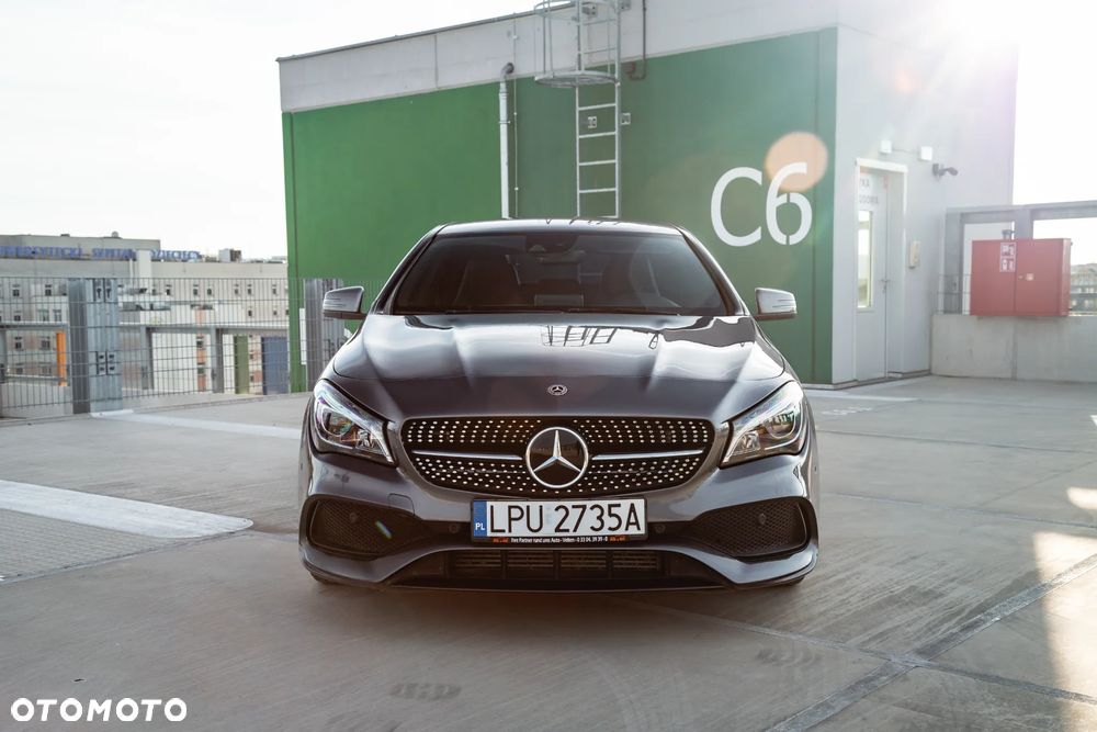 Mercedes-Benz CLA 220 4-Matic AMG Line - 1