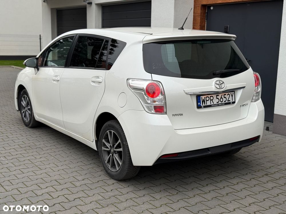 Toyota Verso 1.6 Sol - 16