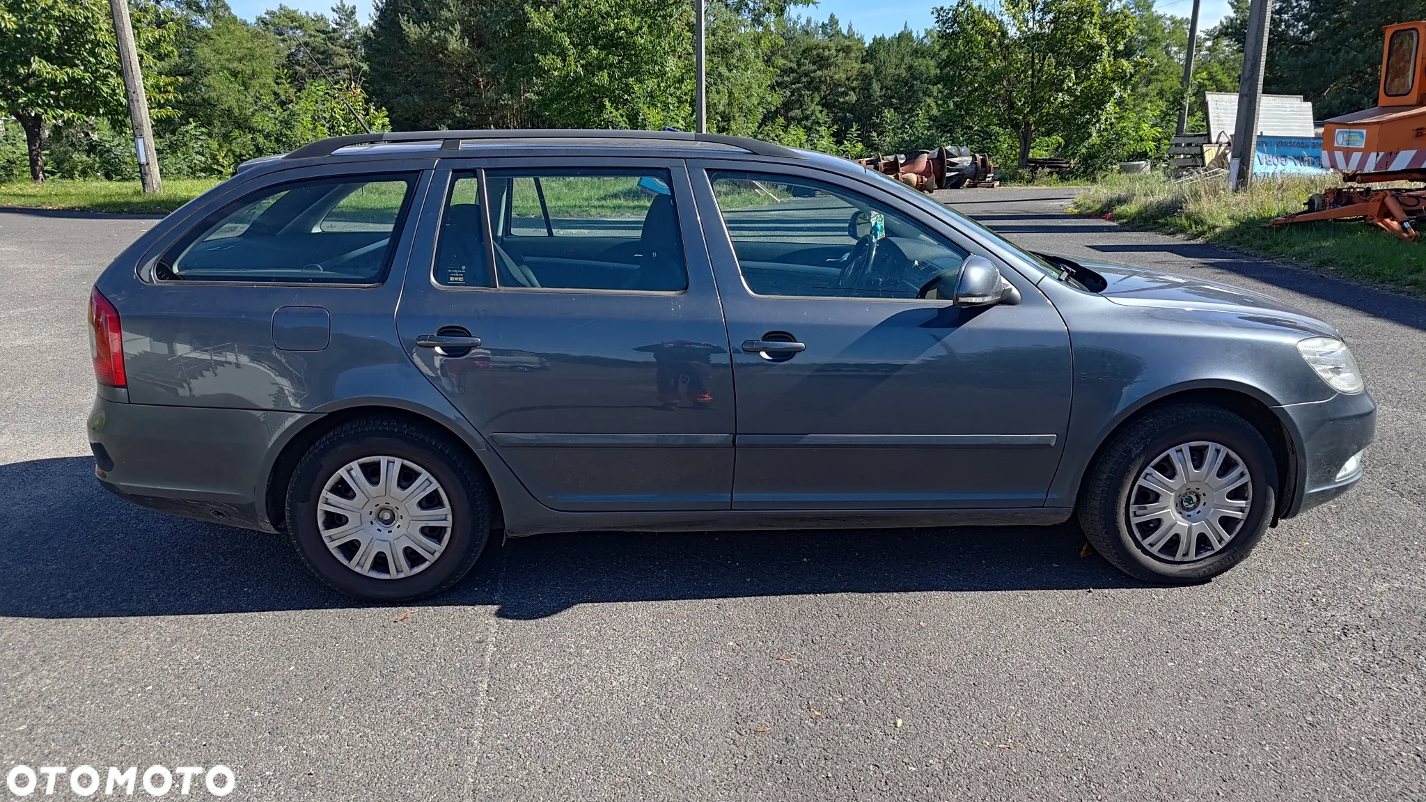 Skoda Octavia 1.6 Ambiente - 4