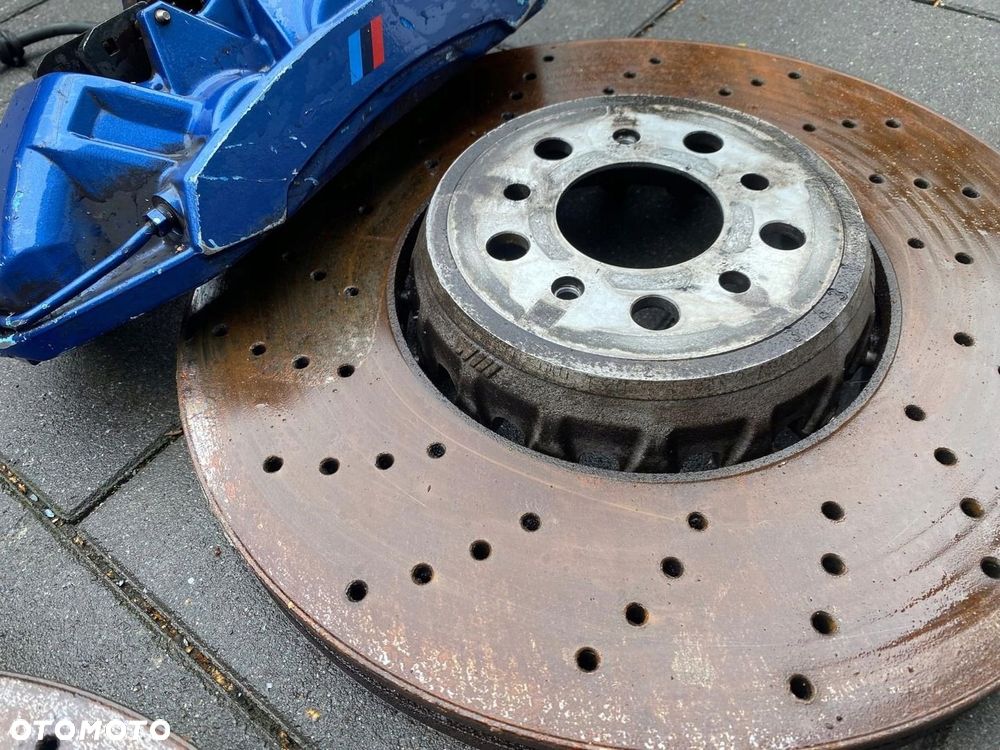 ZACISKI TARCZE BMW X6 X6M G06 PRZÓD - 3