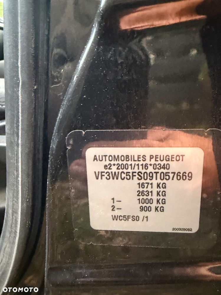 Peugeot 207 1.6 - 12